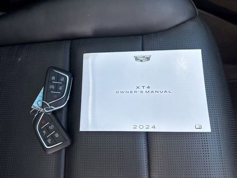 Used 2024 Cadillac XT4 Sport image 24
