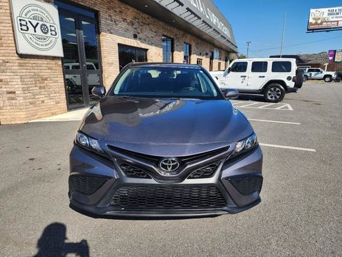 Used 2024 Toyota Camry SE image 8