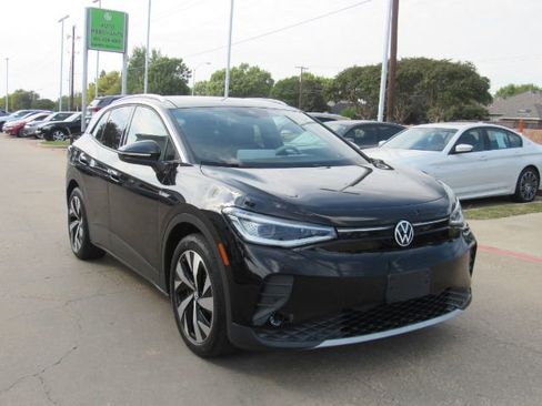 Used 2021 Volkswagen ID.4 1st Edition image 3