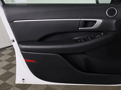 Used 2025 Hyundai Sonata SEL FWD image 19