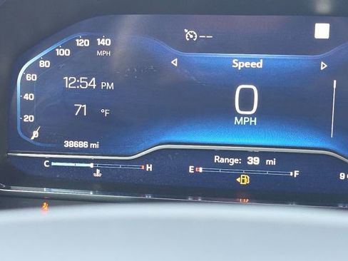 Used 2022 Chevrolet Suburban Z71 w/ Z71 Off-Road Package image 27