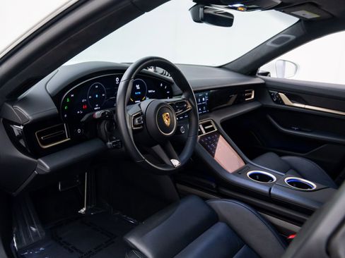 Used 2021 Porsche Taycan Turbo S image 4