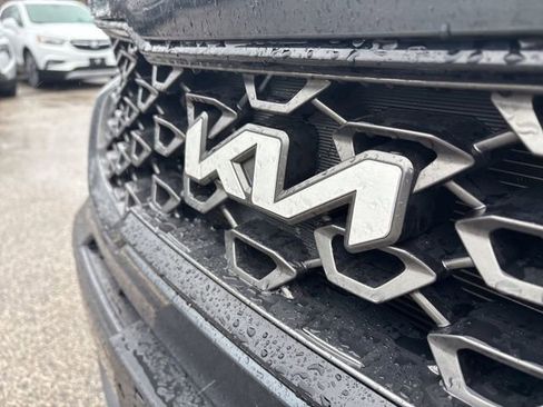 Certified 2022 Kia Sorento S image 11