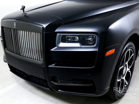 Used 2020 Rolls-Royce Cullinan Black Badge AWD/4WD image 42
