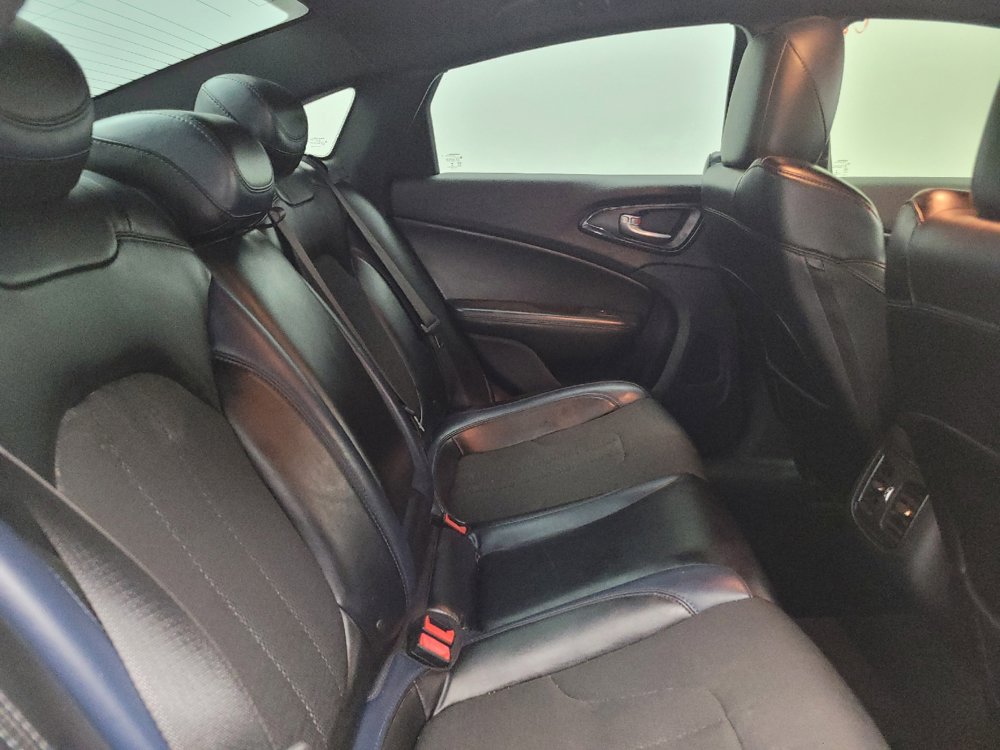 Used 2015 Chrysler 200 S w/ Comfort Group FWD image 19