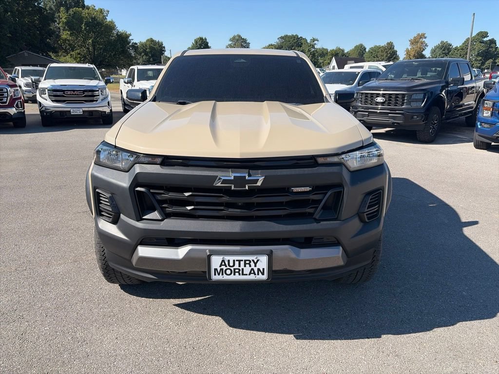 Used 2024 Chevrolet Colorado Trail Boss w/ Technology Package AWD/4WD image 9