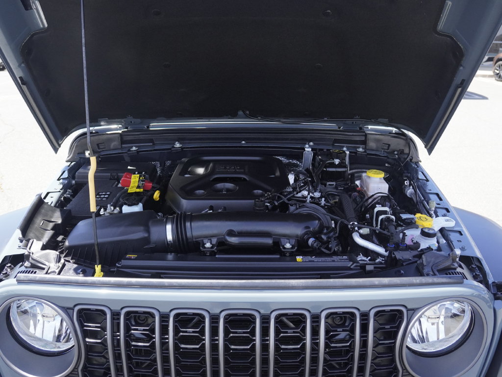 Used 2026 Jeep Wrangler Unlimited Sport AWD/4WD image 34