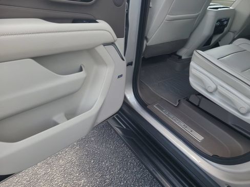 Used 2021 GMC Yukon XL Denali RWD image 10