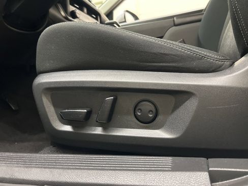 Used 2024 Nissan Rogue SV image 27