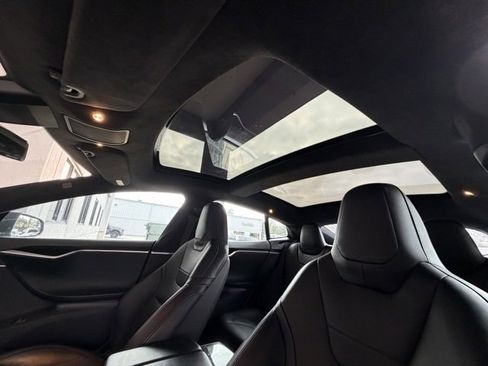 Used 2015 Tesla Model S 90D image 19