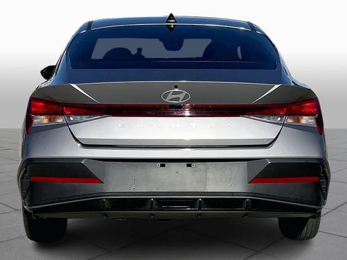 Certified 2024 Hyundai Elantra SEL image 5