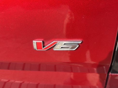 Used 2021 Chevrolet Colorado LT image 41