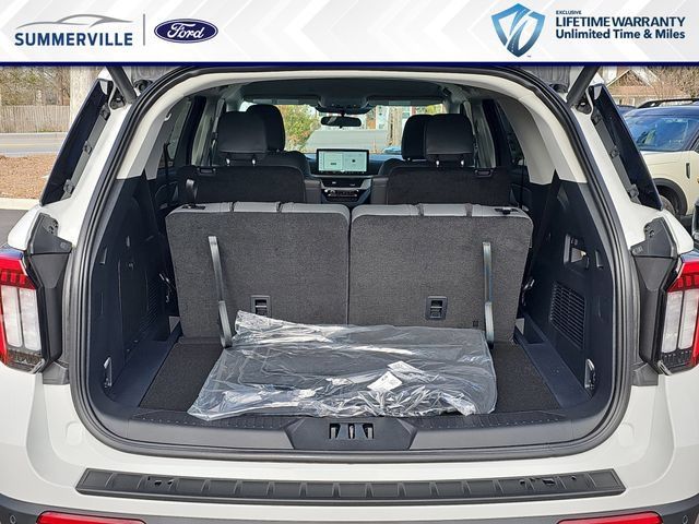 New 2026 Ford Explorer Active w/ Active Comfort Package RWD image 15