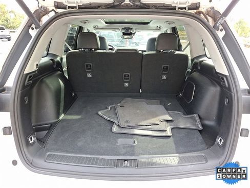 Used 2022 Jeep Grand Cherokee Limited image 29