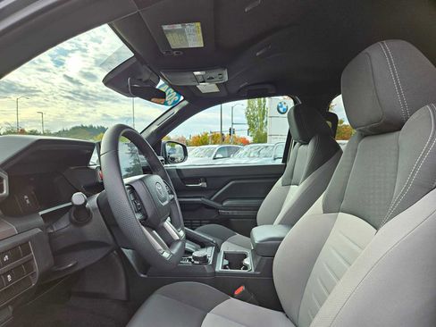 Used 2024 Toyota Tacoma TRD Sport image 24