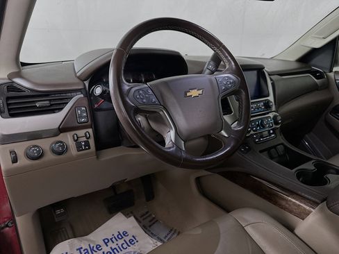 Used 2019 Chevrolet Tahoe LT w/ LT Signature Package image 9