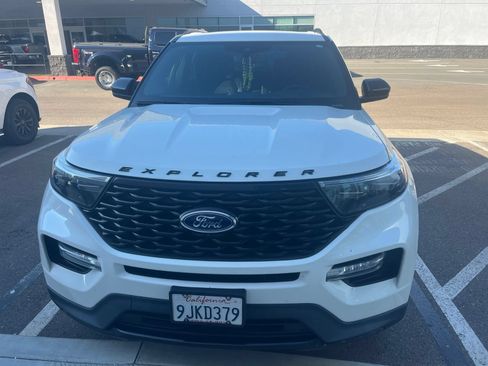 Used 2023 Ford Explorer ST-Line w/ Class IV Trailer Tow Package RWD image 2