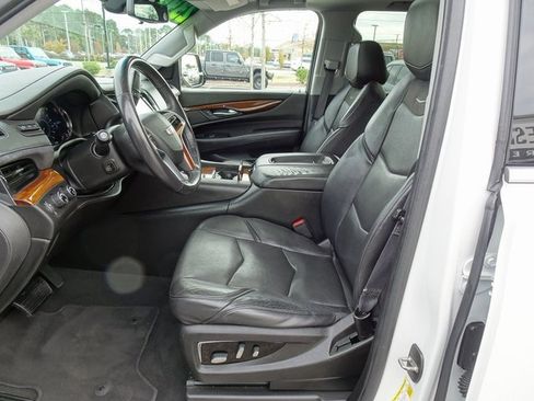 Used 2017 Cadillac Escalade Premium Luxury image 10