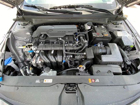 New 2026 Hyundai Elantra Sport FWD image 29