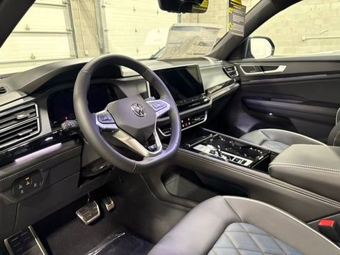 New 2026 Volkswagen Atlas Cross Sport SEL Premium R-Line AWD/4WD image 9