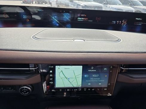 New 2026 Lincoln Navigator Reserve image 10