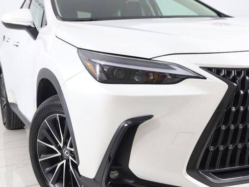 Used 2024 Lexus NX 250 FWD w/ Cold Area Package image 17