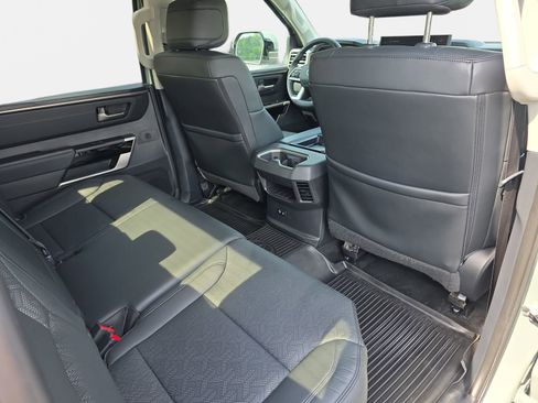 Used 2024 Toyota Tundra Limited image 11