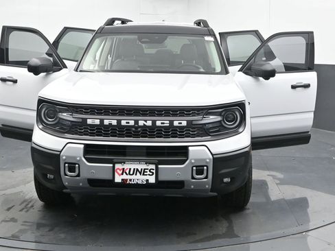 New 2025 Ford Bronco Sport Badlands image 44