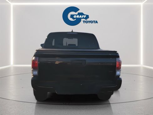 Used 2023 Toyota Tacoma TRD Sport image 4