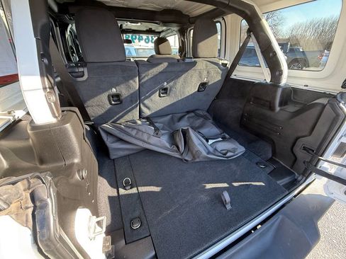 Certified 2023 Jeep Wrangler Willys image 30