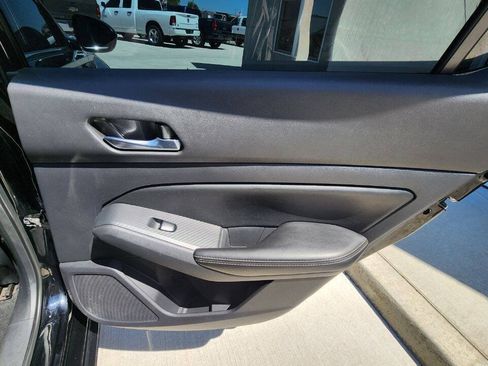 Used 2019 Nissan Altima 2.5 S FWD image 19