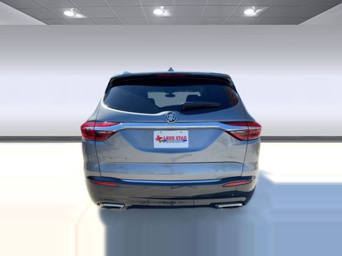 Certified 2020 Buick Enclave Essence image 9