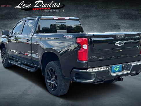 Used 2021 Chevrolet Silverado 1500 LT Trail Boss w/ Convenience Package II AWD/4WD image 3