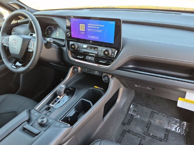 Certified 2026 Toyota Grand Highlander AWD Hybrid image 33
