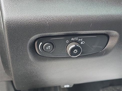 Used 2023 Chevrolet Traverse LT w/ LPO, Floor Liner Package image 8