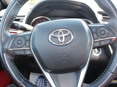 Used 2018 Toyota Camry XSE w/ Driver Assist Package FWD image 10