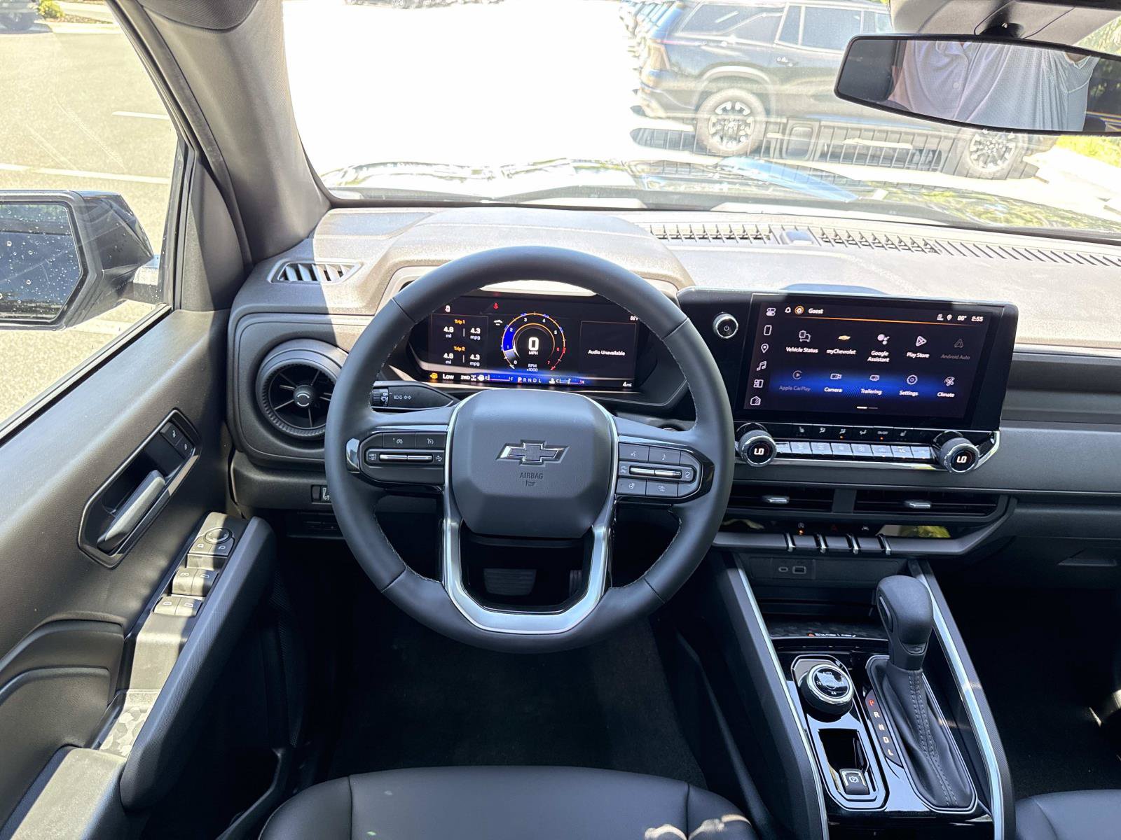 New 2026 Chevrolet Colorado Trail Boss w/ Midnight Edition AWD/4WD image 13