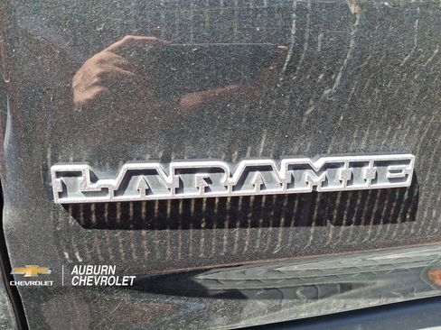 Used 2024 RAM 1500 Laramie AWD/4WD image 8