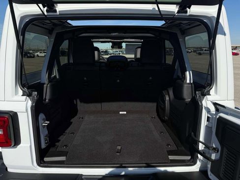 New 2025 Jeep Wrangler Unlimited Rubicon 392 image 19