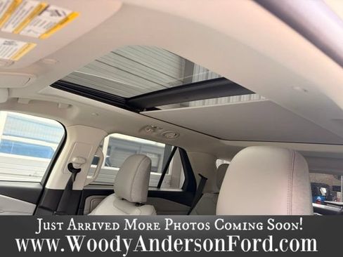 Used 2025 Ford Explorer Active w/ Active Comfort Package AWD/4WD image 11