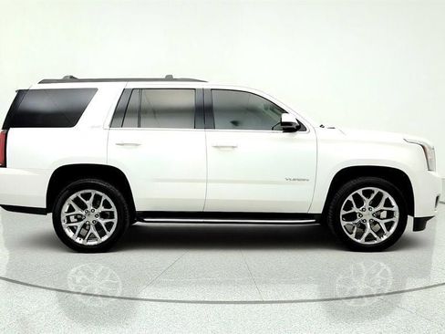 Used 2019 GMC Yukon SLT w/ Open Road Package AWD/4WD image 4