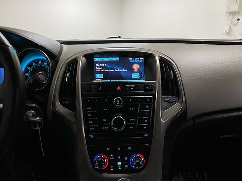 Used 2016 Buick Verano image 18