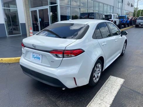 Used 2024 Toyota Corolla LE image 9