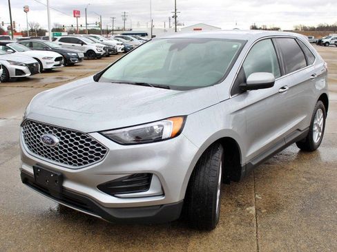 Used 2024 Ford Edge SEL image 7
