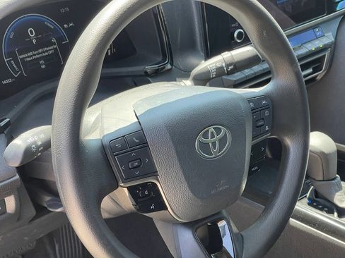 Used 2025 Toyota Camry LE FWD image 7