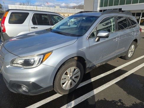 Used 2015 Subaru Outback 2.5i Premium image 7