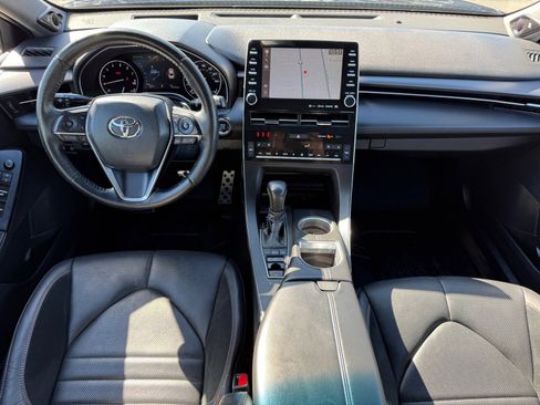 Used 2022 Toyota Avalon Touring w/ Advanced Safety Package image 18