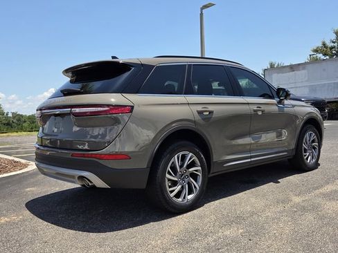 Used 2025 Lincoln Corsair FWD w/ Equipment Group 101A image 6