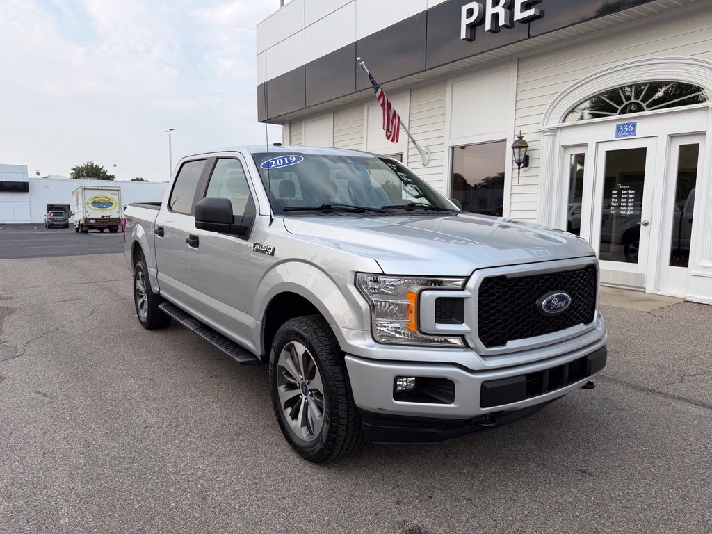 Used 2019 Ford F150 XL w/ Equipment Group 101A Mid AWD/4WD image 3