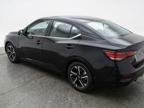 Used 2025 Nissan Sentra SV FWD image 6